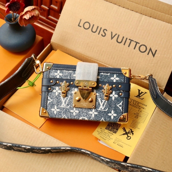 <AUTHENTIC>Louis Vuitton bag - Picture 1 of 9